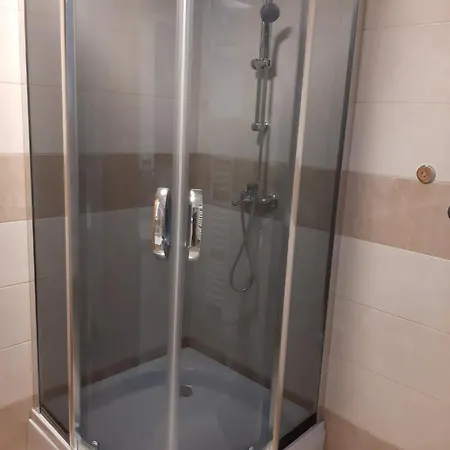 아파트 Suhi Vrh 2